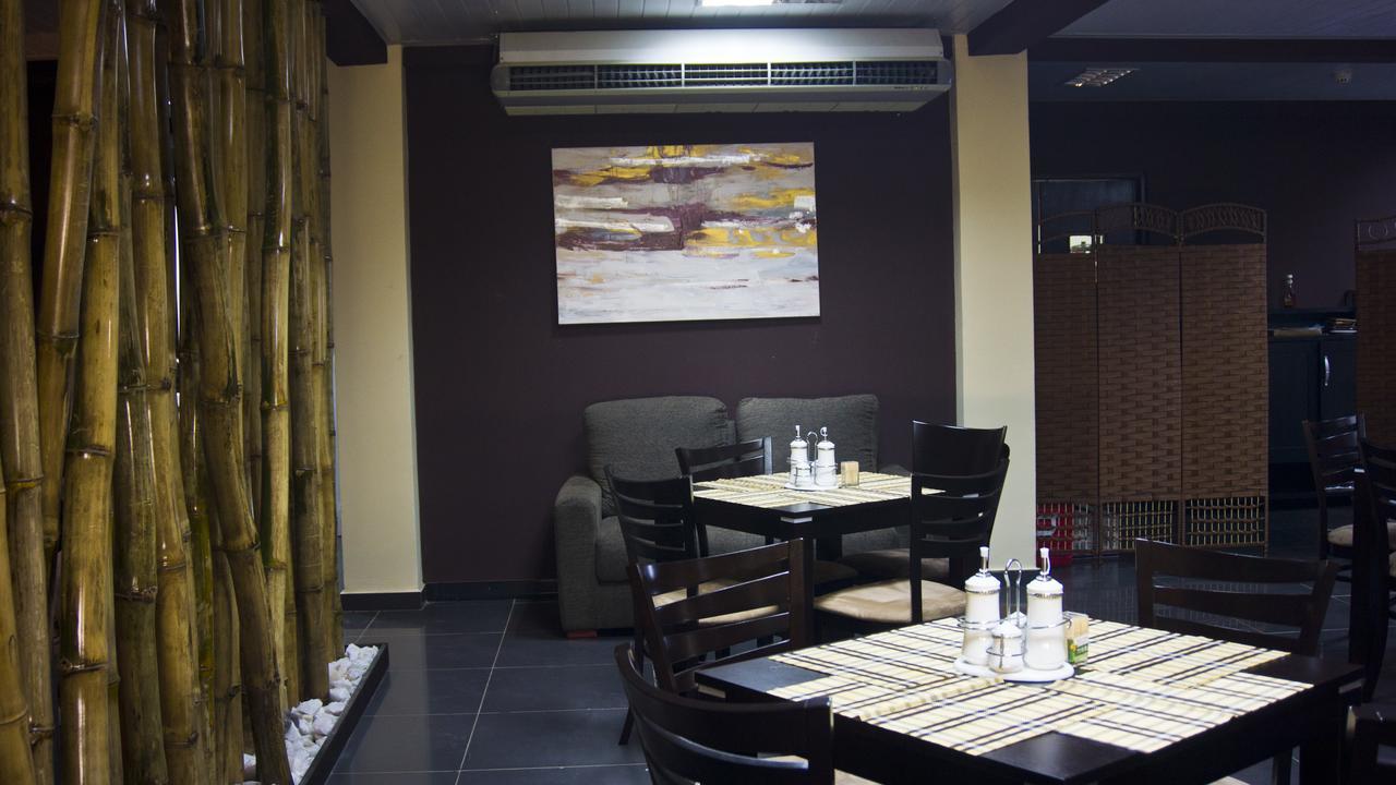 M Suites Hotel Άκρα Εξωτερικό φωτογραφία