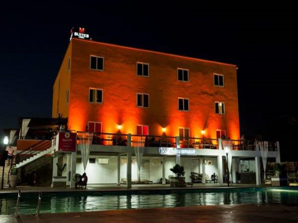 M Suites Hotel Άκρα Εξωτερικό φωτογραφία